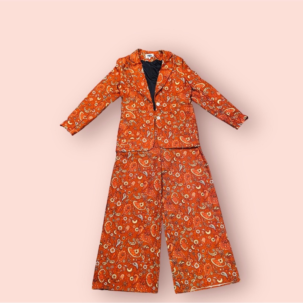 The Hippie Shake || Heroes Red Paisley Blazer and I'm Still Standing Trouser Set